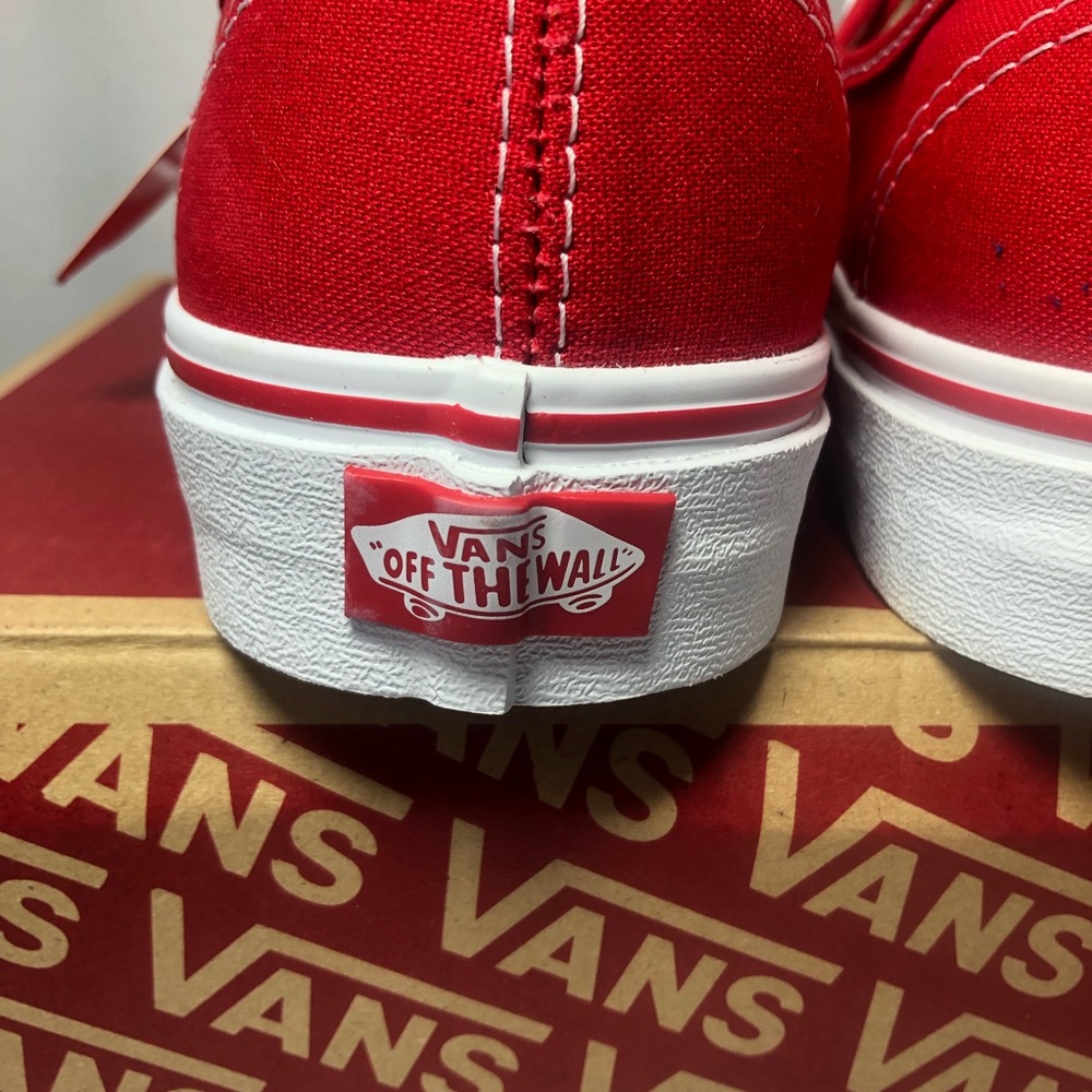 Van’s Authentic - Picture 3 of 9